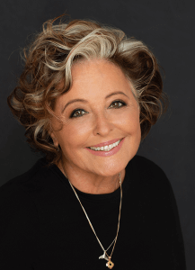 Read more about the article Isten éltesse Kánya Katát!